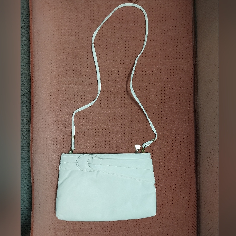 Vintage Bag Bazaar White Shoulder Bag